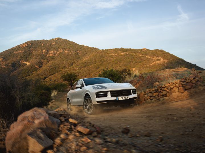 נהיגת כביש ושטח