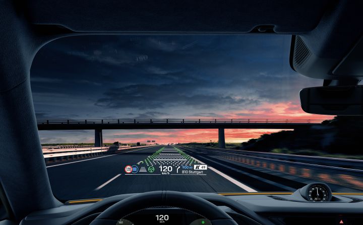 תצוגת Head-Up במציאות רבודה (AR).